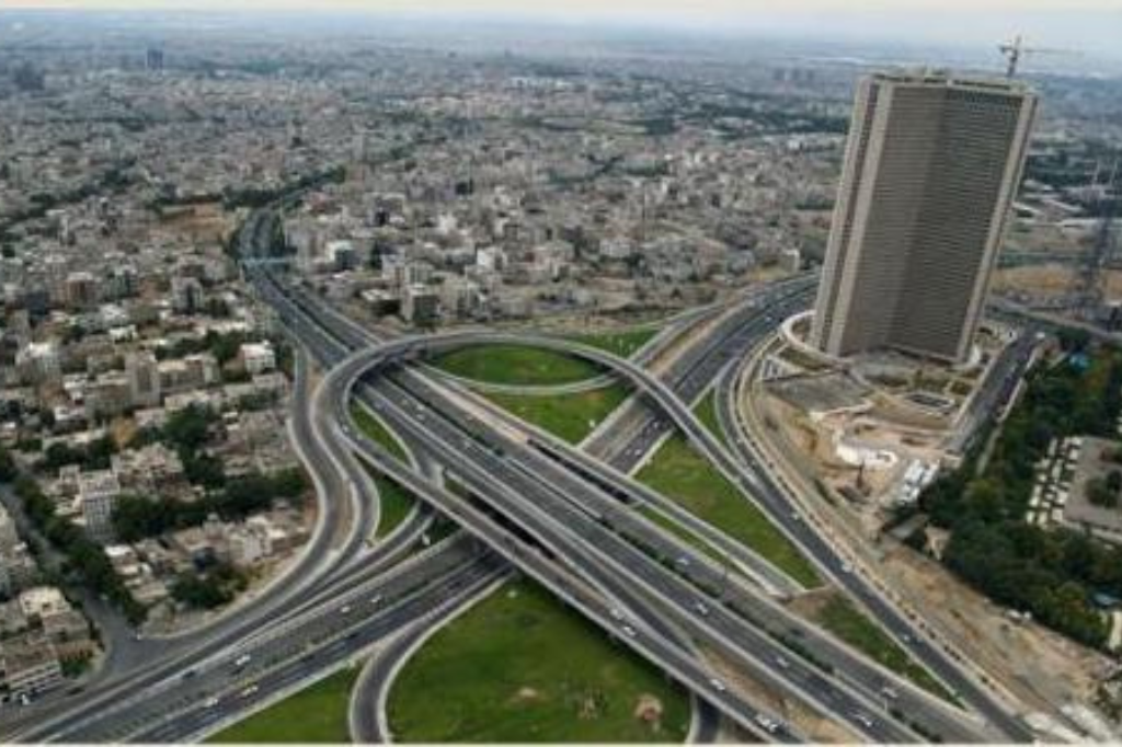 The large uneven intersection of Resalat-Kurdistan road