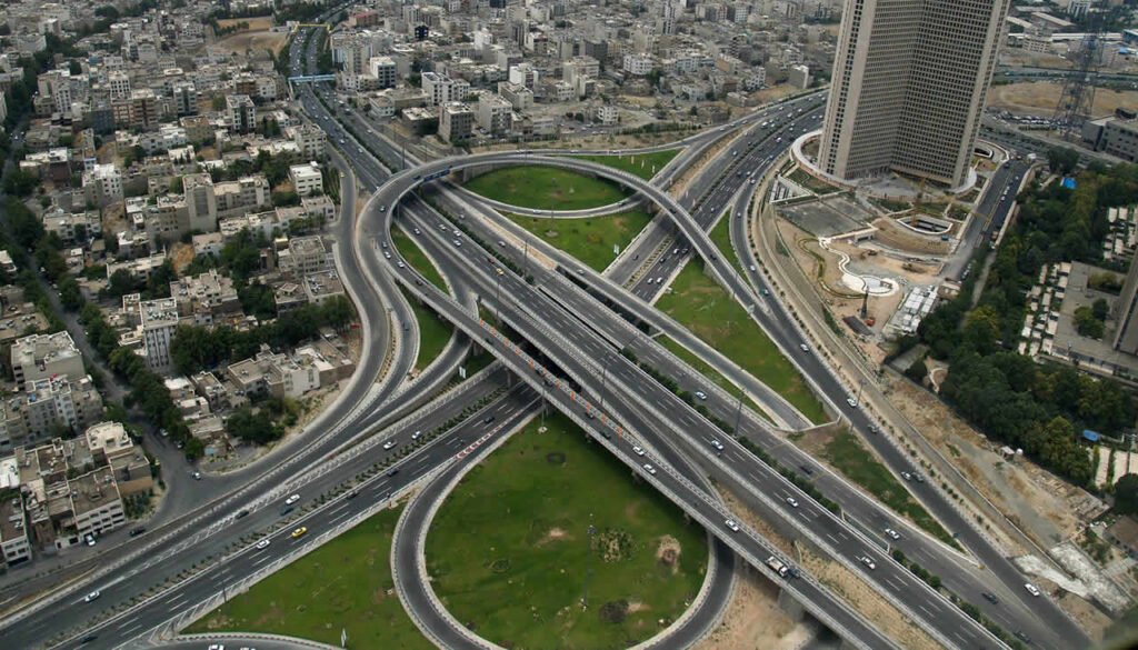 The large uneven intersection of Resalat-Kurdistan road